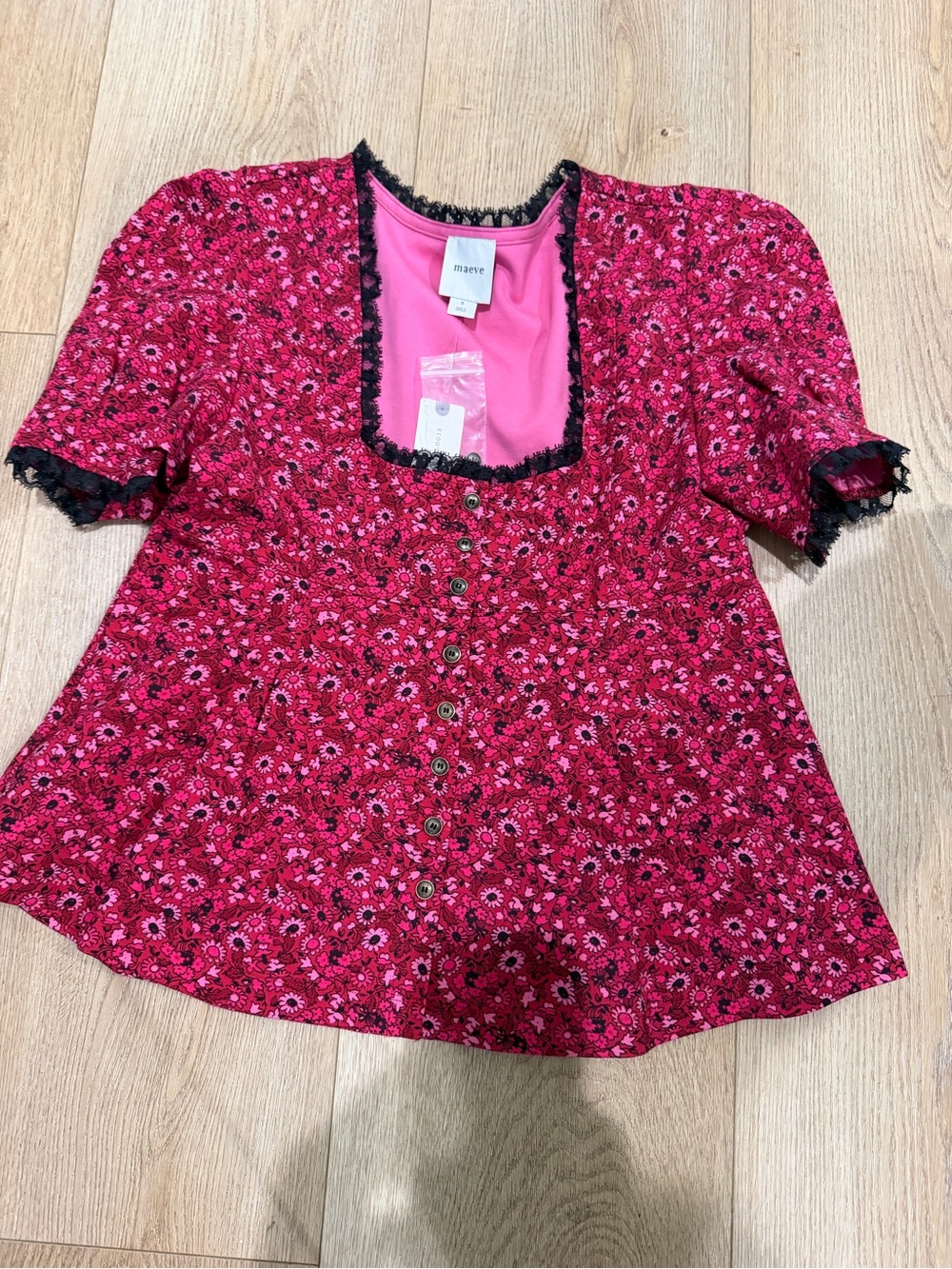 Maeve Red-Pink Floral Puff-Sleeve Blouse with Black Lace Trim